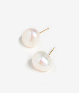 Pearl Stud Earring